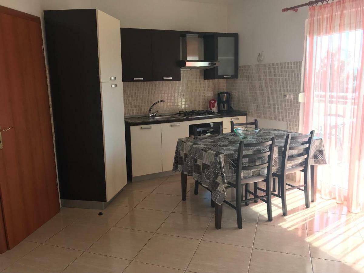 Apartments Filip Trogir Exterior foto
