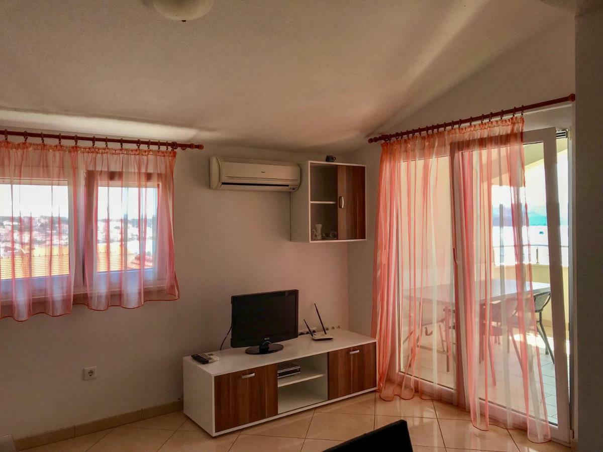 Apartments Filip Trogir Exterior foto